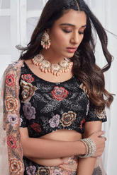 Lehenga Choli brodé à paillettes en filet noir